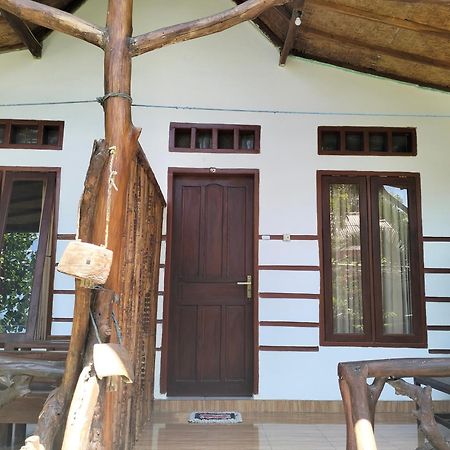 Nadil Homestay Kuta  ภายนอก รูปภาพ