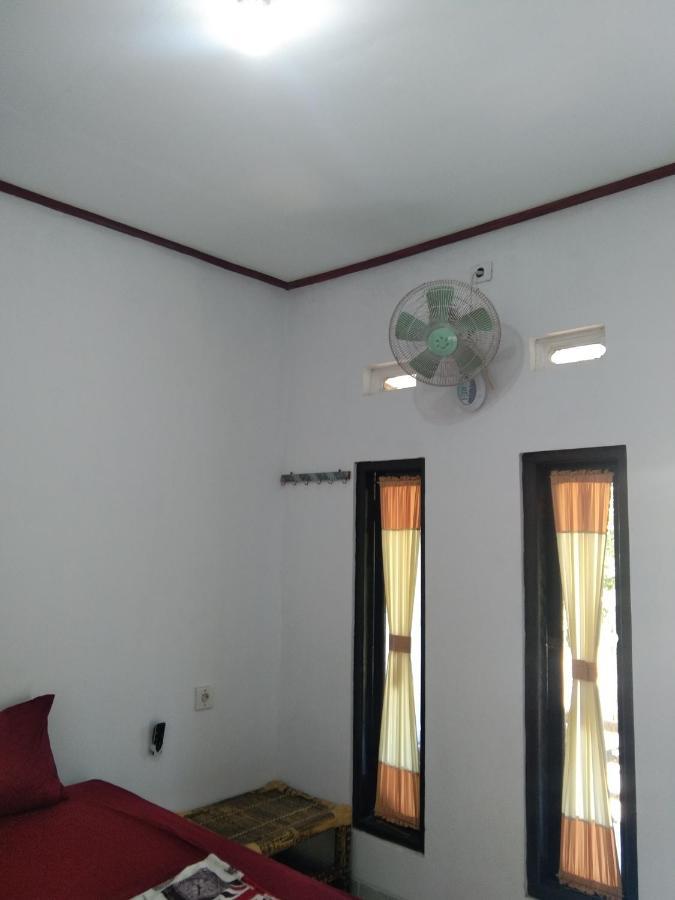 Nadil Homestay Kuta  ภายนอก รูปภาพ