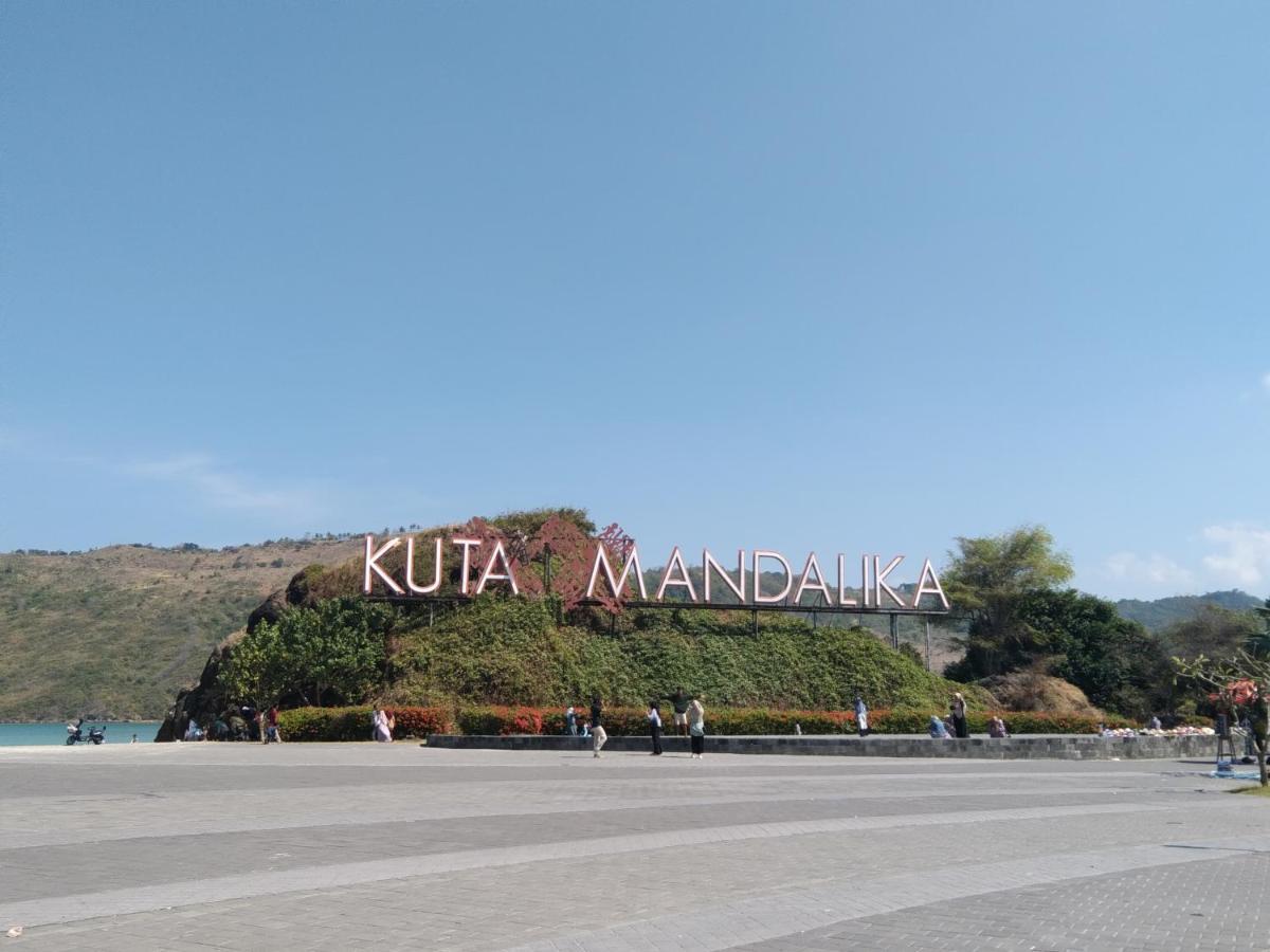 Nadil Homestay Kuta  ภายนอก รูปภาพ