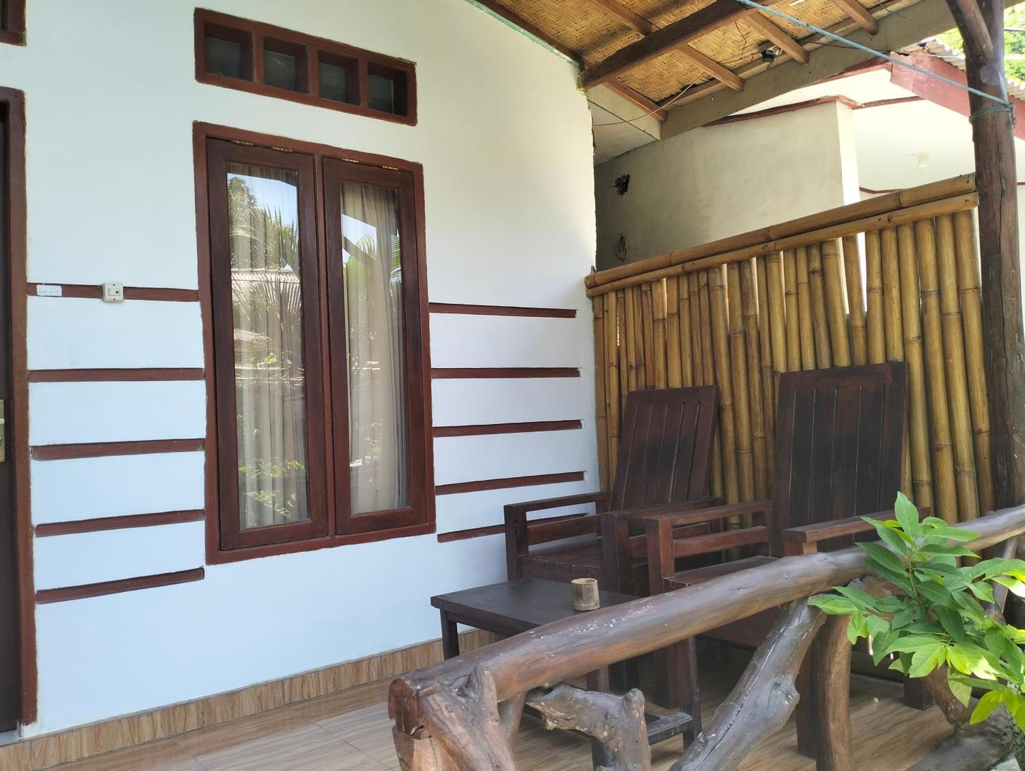 Nadil Homestay Kuta  ภายนอก รูปภาพ