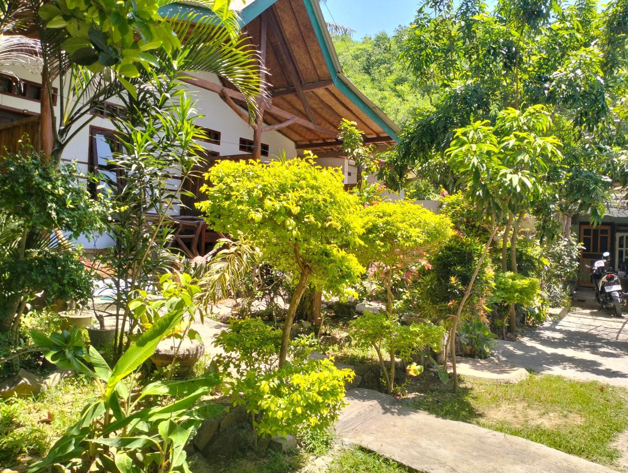 Nadil Homestay Kuta  ภายนอก รูปภาพ