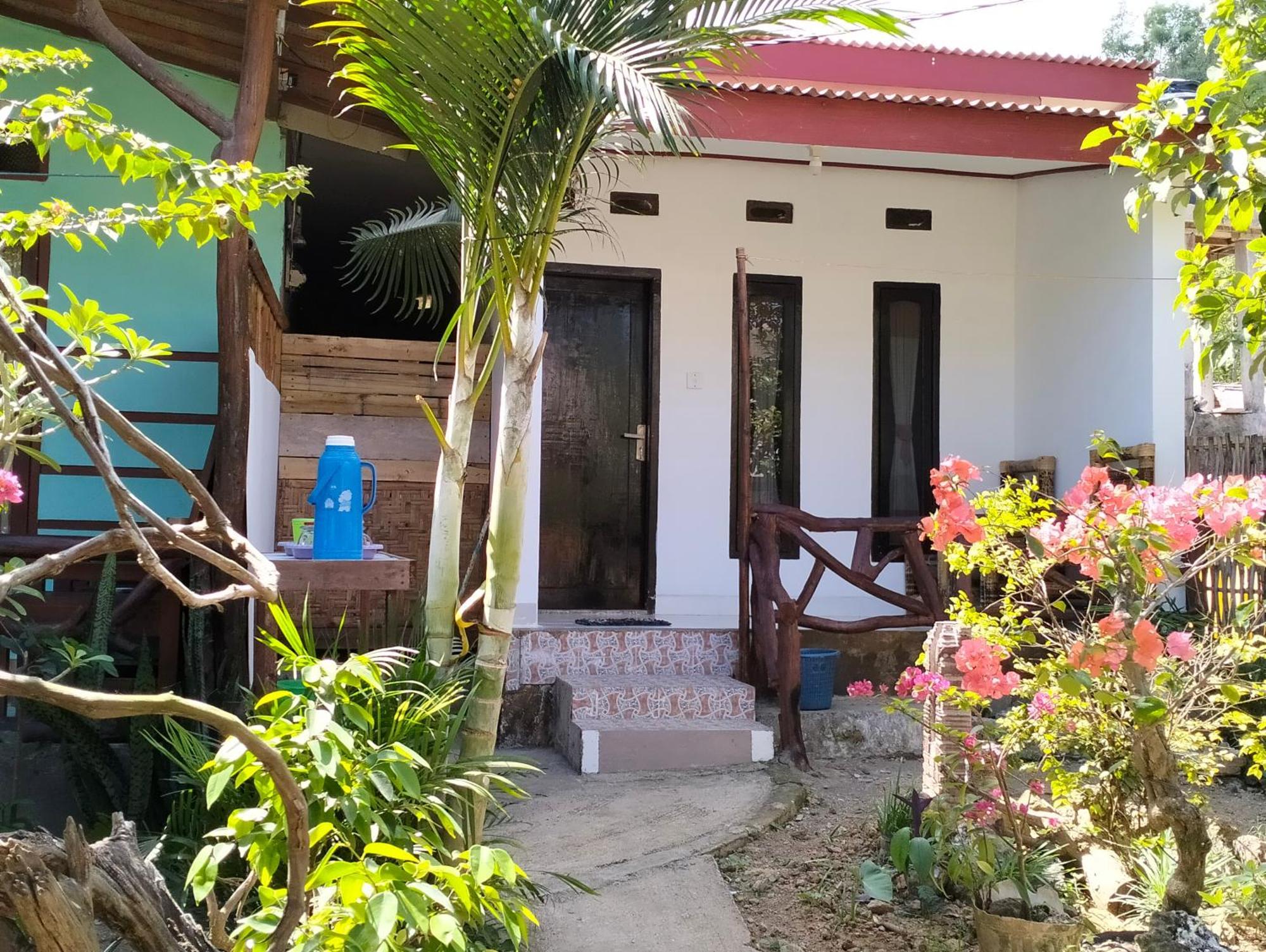Nadil Homestay Kuta  ภายนอก รูปภาพ